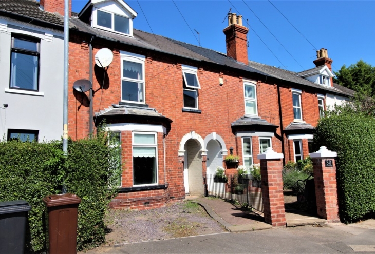 32 St Catherines Grove Lincoln LN5 8NA Image 1 - King and Co
