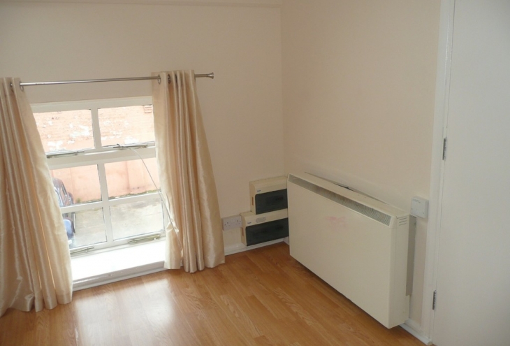 Flat 11 Kamla Lodge 28 Gresham Street Lincoln LN1 1PZ Image 4 - King and Co