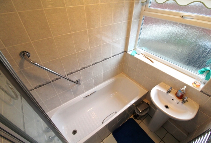 16 Windermere Avenue North Hykeham LN6 8EJ Image 16 - King and Co