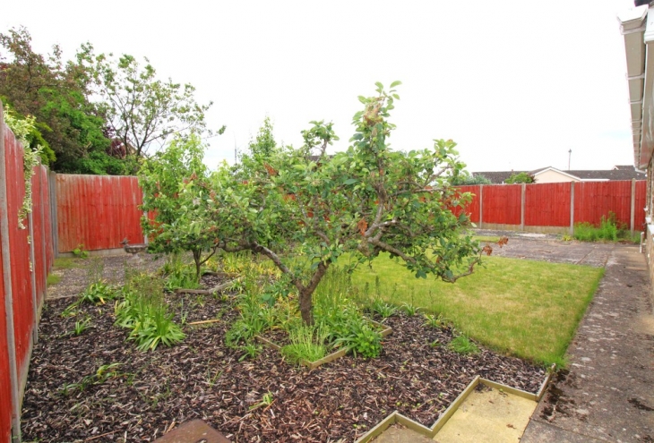 16 Windermere Avenue North Hykeham LN6 8EJ Image 19 - King and Co