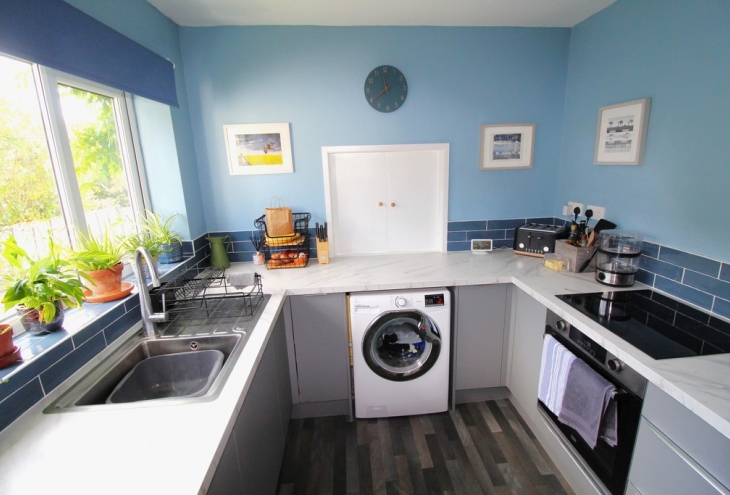 39 Highfield Road Saxilby Lincoln LN1 2QP Image 6 - King and Co