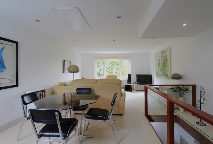 6 Belle Vue Terrace Lincoln LN1 1HQ Image 2 - King and Co