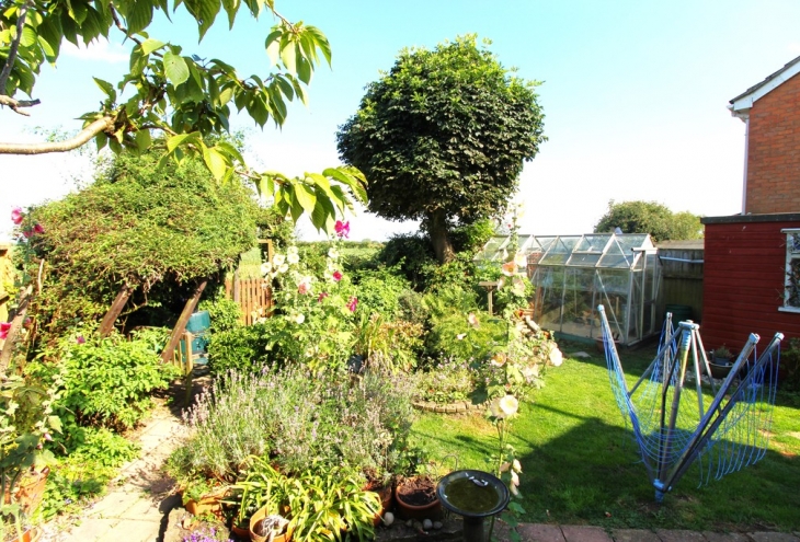42 Rudgard Avenue Cherry Willingham Lincoln LN3 4JG Image 14 - King and Co