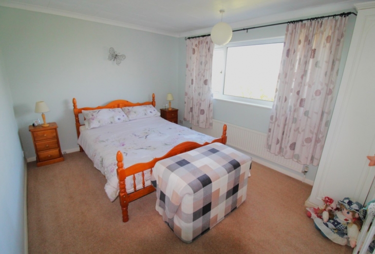 42 Rudgard Avenue Cherry Willingham Lincoln LN3 4JG Image 10 - King and Co