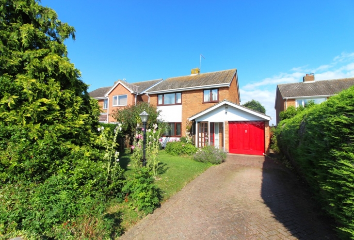 42 Rudgard Avenue Cherry Willingham Lincoln LN3 4JG Image 1 - King and Co