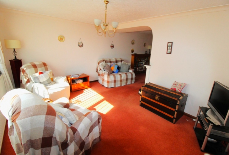 42 Rudgard Avenue Cherry Willingham Lincoln LN3 4JG Image 5 - King and Co