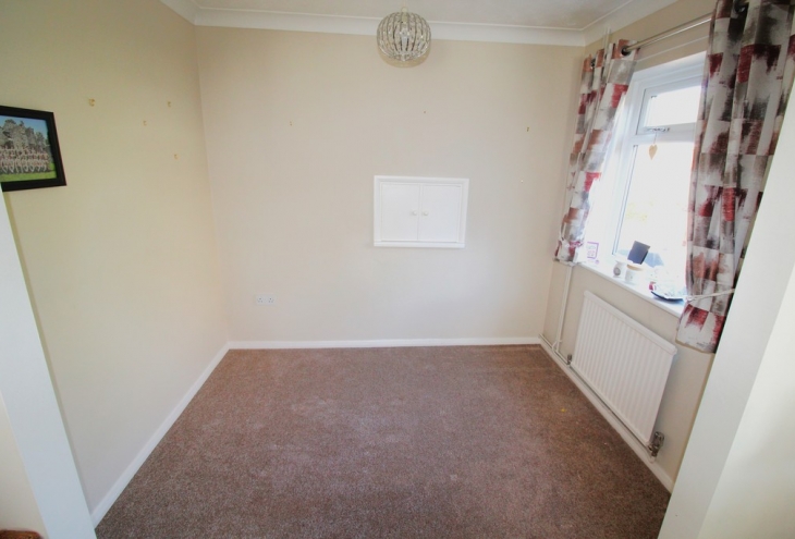 15 Windermere Avenue North Hykeham Lincoln LN6 8EN Image 6 - King and Co