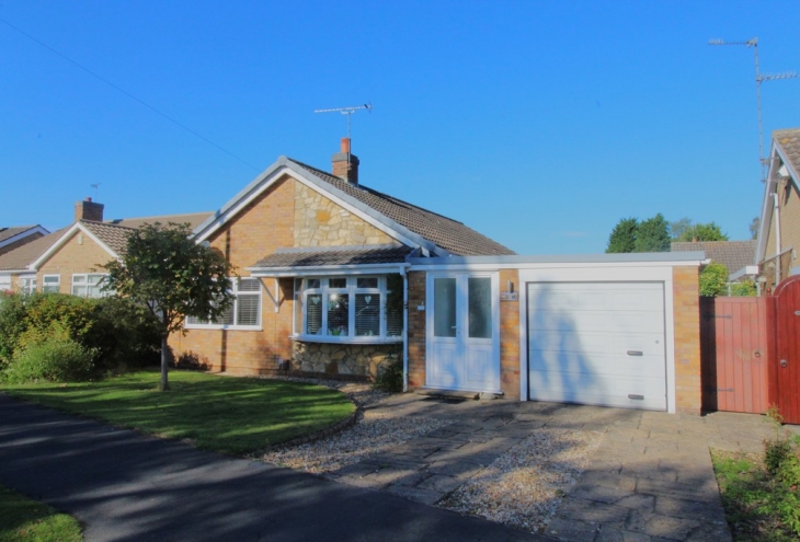 15 Windermere Avenue North Hykeham Lincoln LN6 8EN Image 1 - King and Co