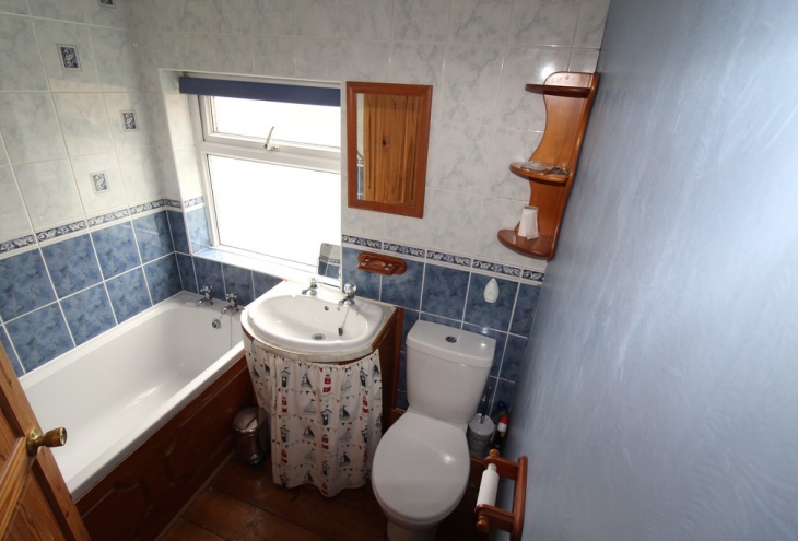 24 Lincoln Road  Metheringham  LN4 3EE Image 8 - King and Co