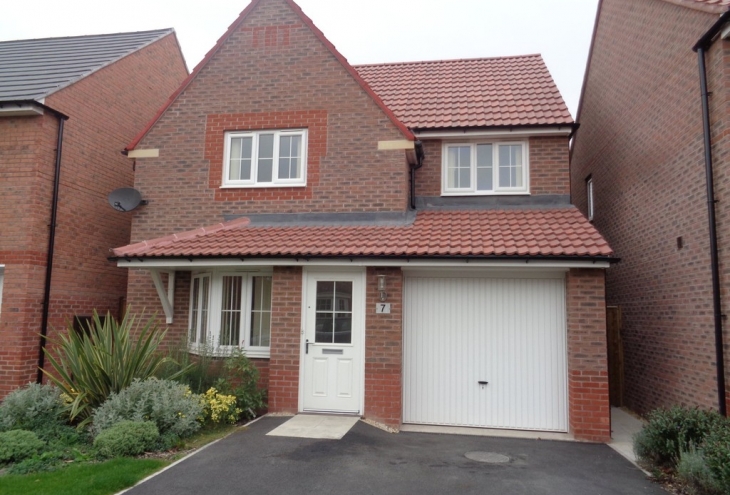 7 Otho Way North Hykeham Lincoln LN6 9ZD Image 1 - King and Co