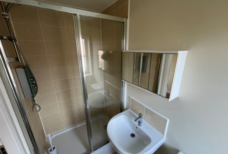 7 Otho Way North Hykeham Lincoln LN6 9ZD Image 8 - King and Co