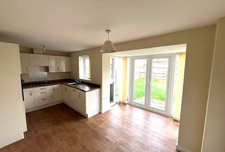 7 Otho Way North Hykeham Lincoln LN6 9ZD Image 3 - King and Co