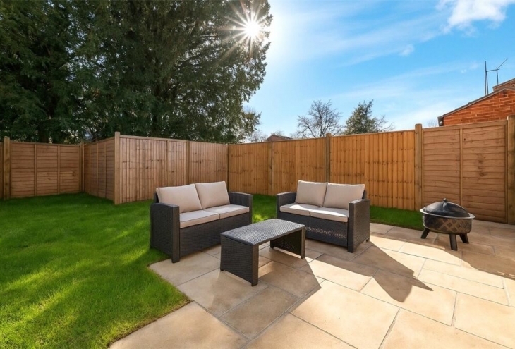Poppy Cottage 37a Old Lincoln Road Caythorpe Grantham NG32 3DW Image 10 - King and Co