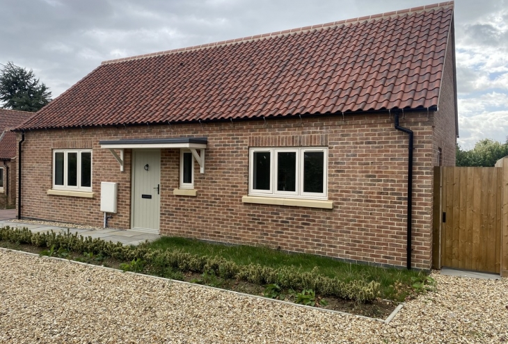 7b Waterford lane Cherry Willingham Lincoln LN3 4AL Image 6 - King and Co
