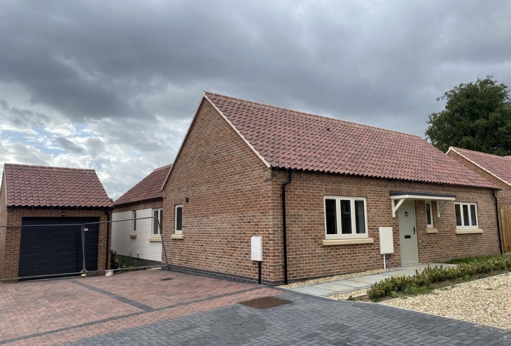 7b Waterford lane Cherry Willingham Lincoln LN3 4AL Image 7 - King and Co