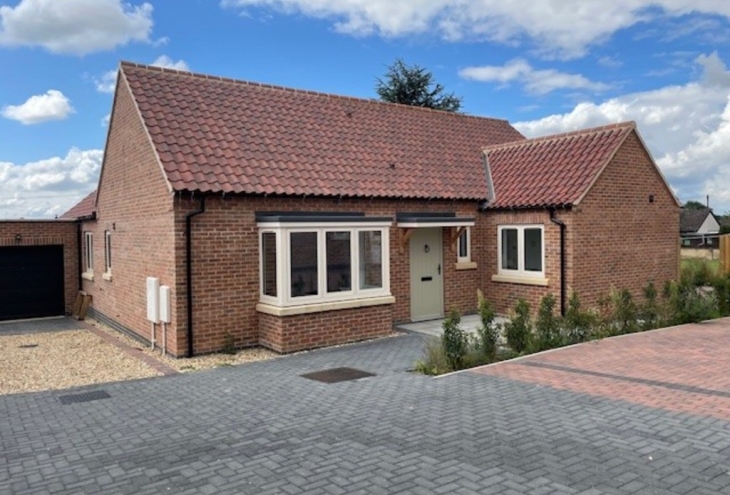 7C Waterford lane Cherry Willingham Lincoln LN3 4AL Image 1 - King and Co