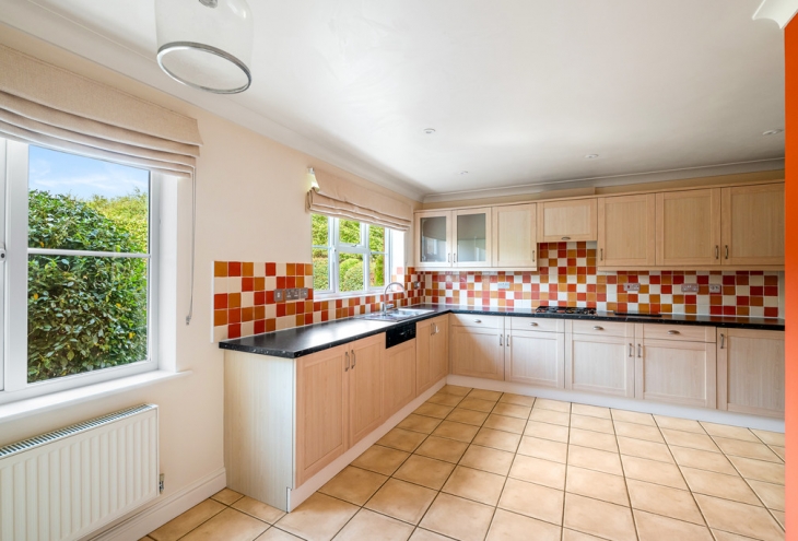 2 Horton Place  Saxilby Lincoln LN1 2GW Image 11 - King and Co
