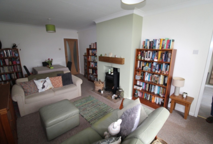 24 Manor Road Saxilby  LN1 2HP Image 4 - King and Co