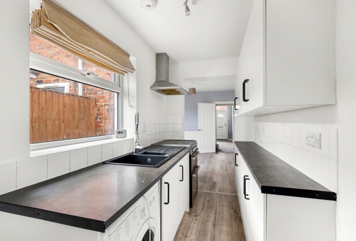 25 Thesiger Street Lincoln LN5 7UL Image 6 - King and Co