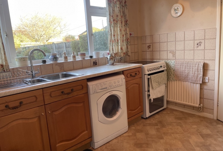 4 Scarle Close Lincoln LN6 8DB Image 6 - King and Co