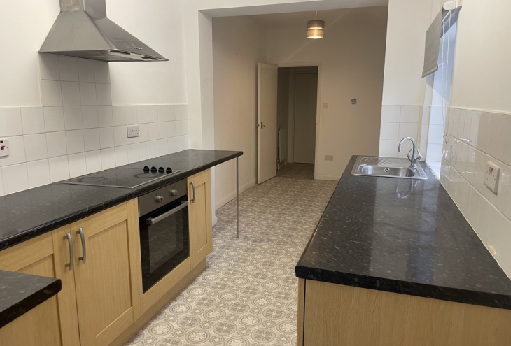 25  Vicarage Lane Welton Lincoln LN2 3JG Image 3 - King and Co