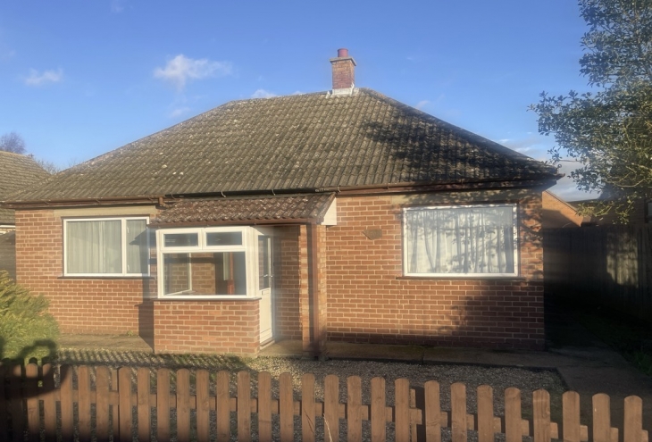 70 Abbey Road Bardney  LN3 5XD Image 1 - King and Co