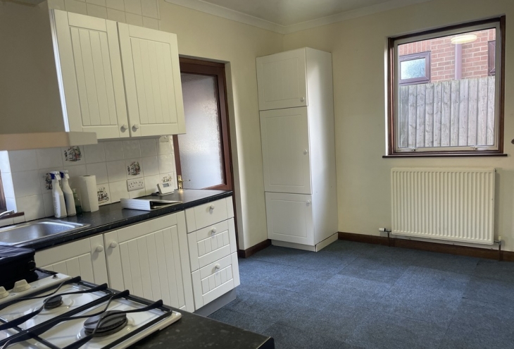 70 Abbey Road Bardney  LN3 5XD Image 4 - King and Co