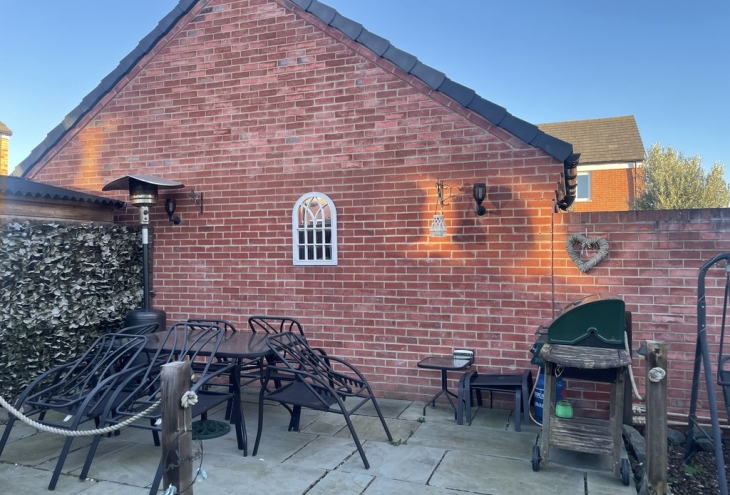 1 Broom Close Witham st Hughs Lincoln LN6 9XH Image 17 - King and Co