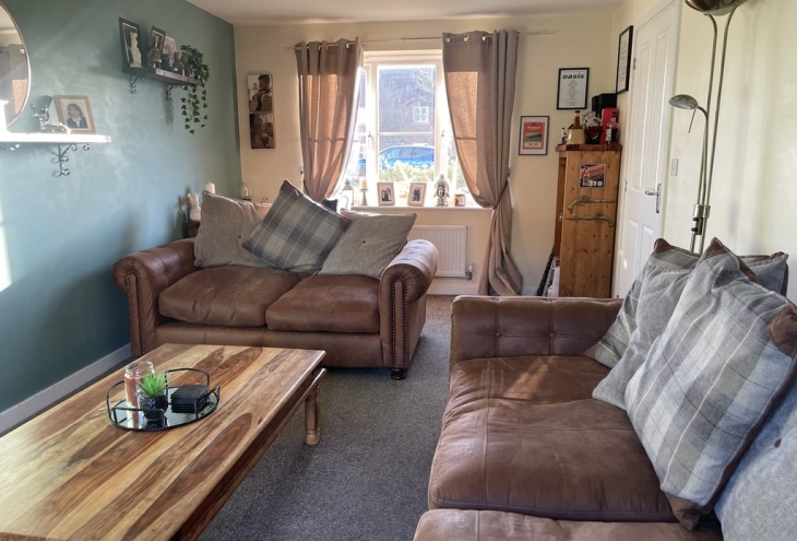 1 Broom Close Witham st Hughs Lincoln LN6 9XH Image 2 - King and Co