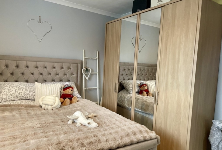 1 Keadby Close Lincoln LN6 0DZ Image 12 - King and Co