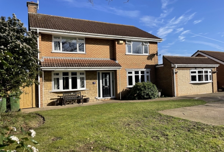 8 Benson Close Doddington Park Lincoln Lincoln LN6 3NX Image 1 - King and Co