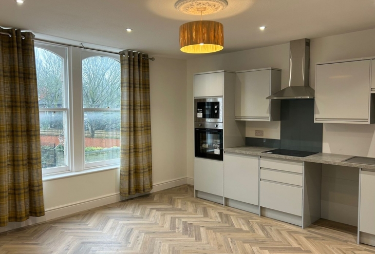 Top Floor Flat 3 High Street Lincoln LN5 8BQ Image 1 - King and Co