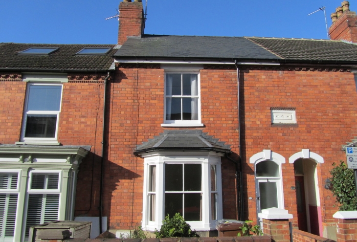 13 May Crescent Lincoln LN1 1LP Image 1 - King and Co