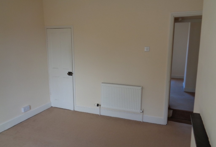 5 Lillys Road Lincoln LN1 3DH Image 6 - King and Co