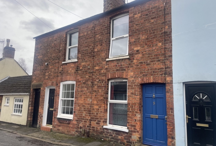 5 Lillys Road Lincoln LN1 3DH Image 1 - King and Co