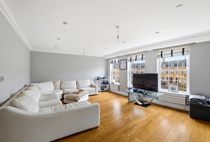 Burns Place 7 The Colosseum Lincoln LN1 3EX Image 7 - King and Co