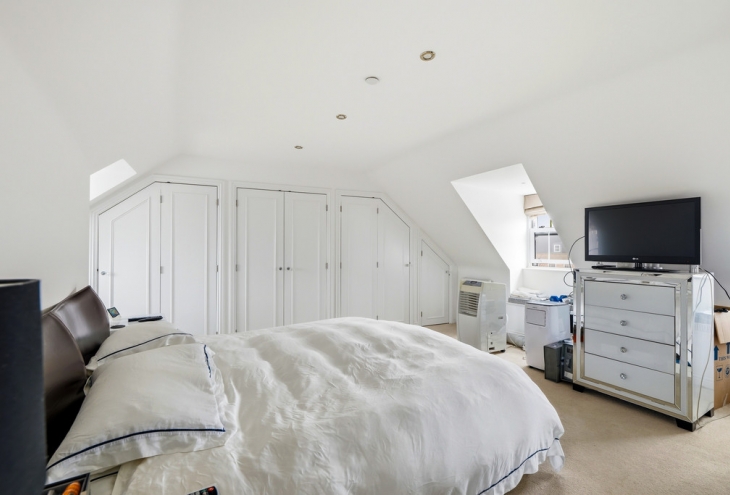 Burns Place 7 The Colosseum Lincoln LN1 3EX Image 12 - King and Co