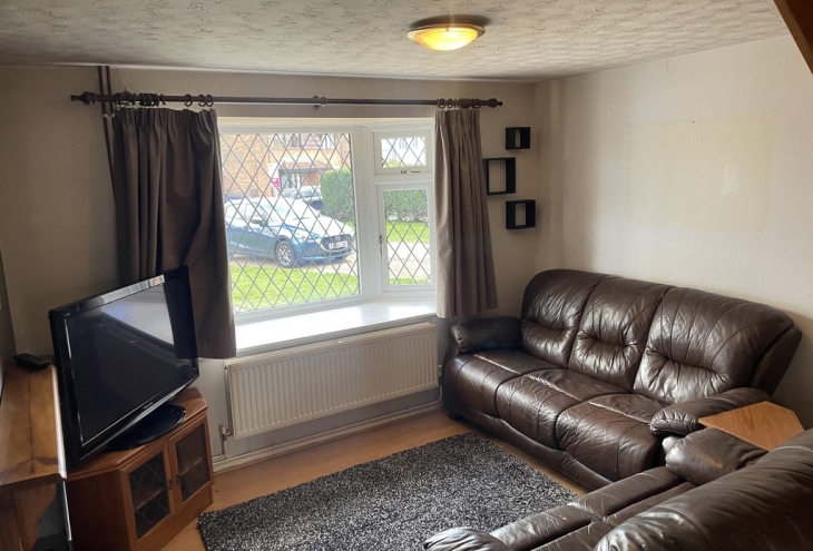 11 Binbrook close Lincoln LN6 3QD Image 2 - King and Co