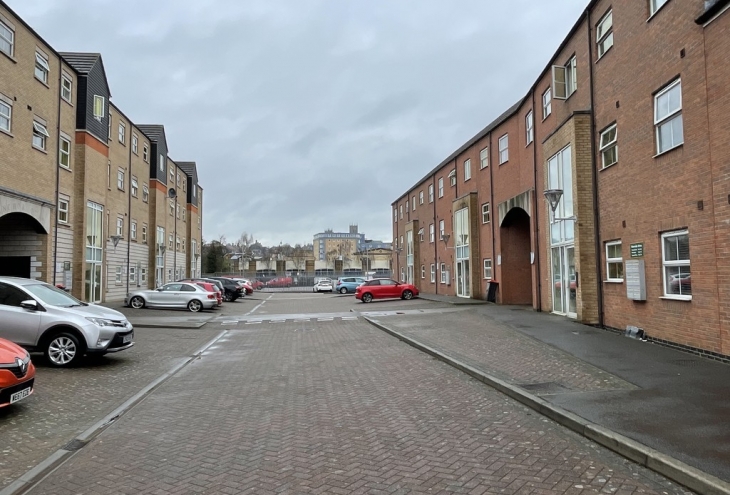 117 Riverside Drive Lincoln LN5 7PB Image 10 - King and Co