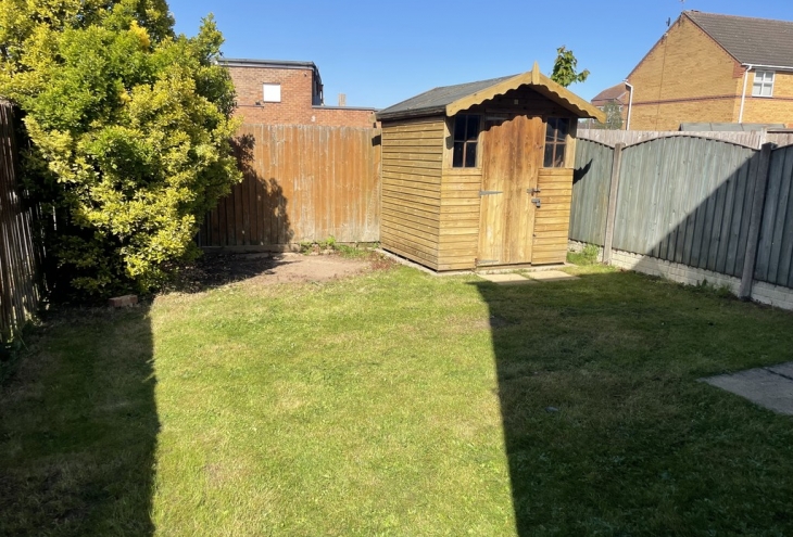8 Gresley Drive Lincoln LN6 7EJ Image 2 - King and Co