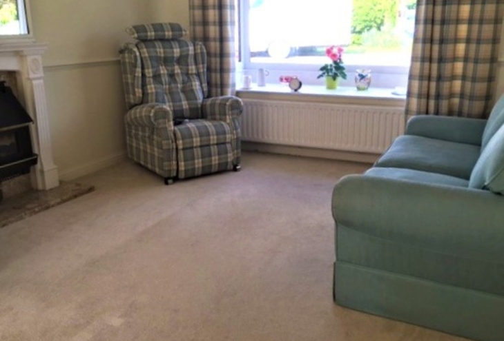13  Lissett Close Lincoln LN6 0SY Image 2 - King and Co