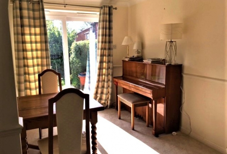 13  Lissett Close Lincoln LN6 0SY Image 3 - King and Co
