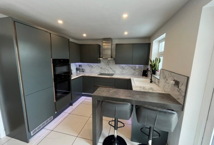 5 Willow Court Washingborough Lincoln LN4 1AS Image 2 - King and Co