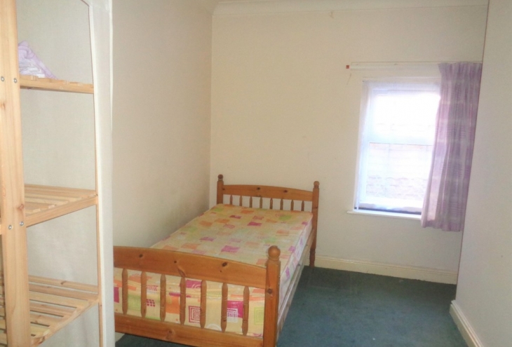 Flat 2a 3 Foster Street Lincoln LN5 7QE Image 2 - King and Co