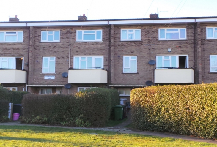 10 Sandringham House Laughton Way Lincoln LN2 2HL Image 1 - King and Co