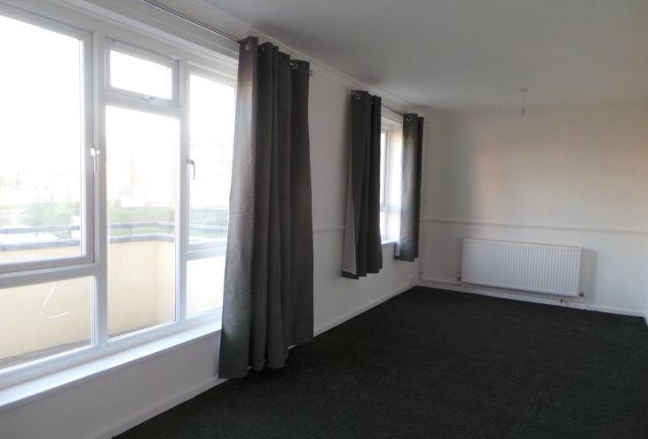 10 Sandringham House Laughton Way Lincoln LN2 2HL Image 2 - King and Co
