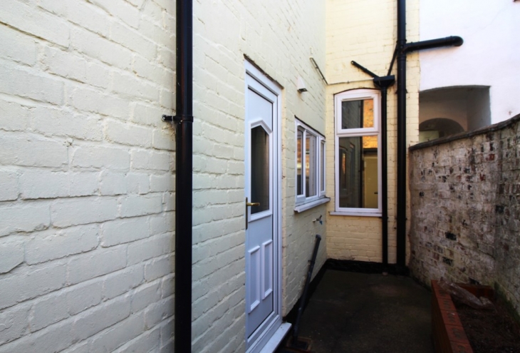 12a Waldeck Street Lincoln LN1 3JB Image 3 - King and Co