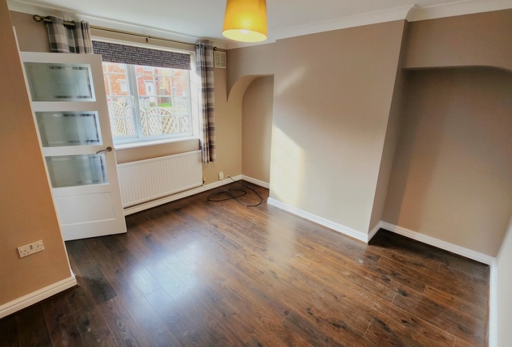 29 Dryden Avenue Lincoln LN2 4DZ Image 2 - King and Co