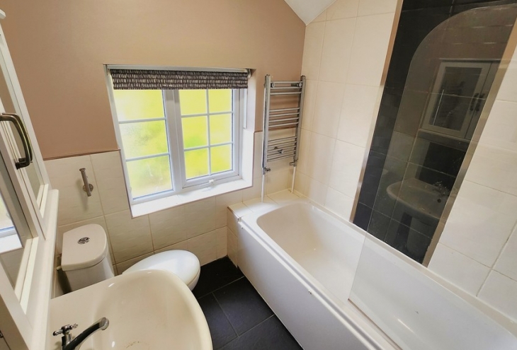 29 Dryden Avenue Lincoln LN2 4DZ Image 6 - King and Co