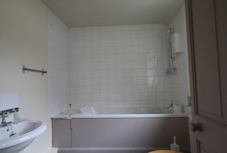 13 York Avenue Lincoln LN1 1LL Image 1 - King and Co